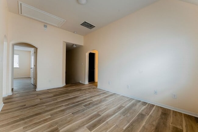 Building Photo - 20219 Weeping Pine Way