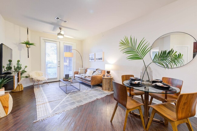 Building Photo - Windsor Addison Apartments