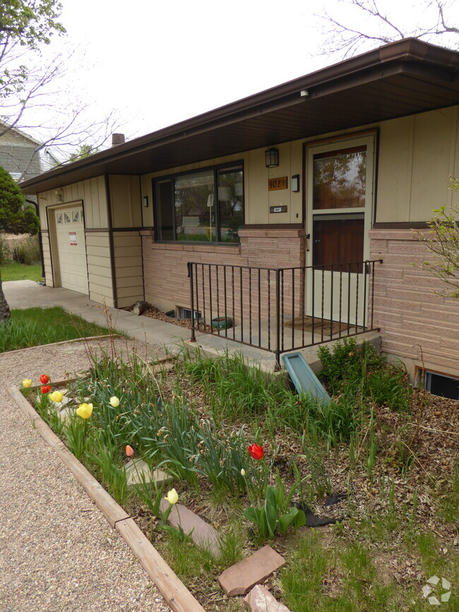 Building Photo - 3021 S Taft Hill Rd