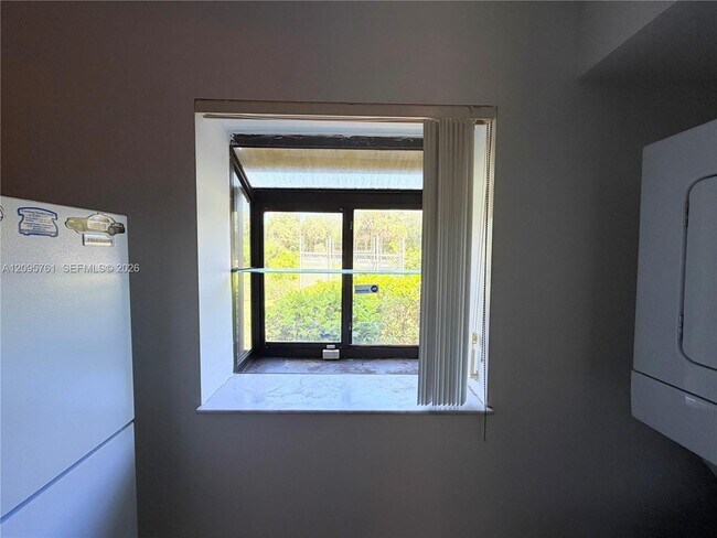 Building Photo - 107 Gardens Dr