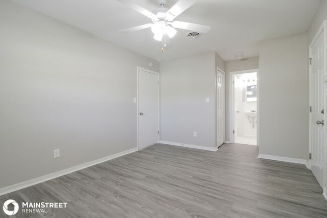 Building Photo - 173 Jay Dr