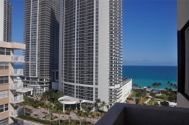 Building Photo - 1865 S Ocean Dr
