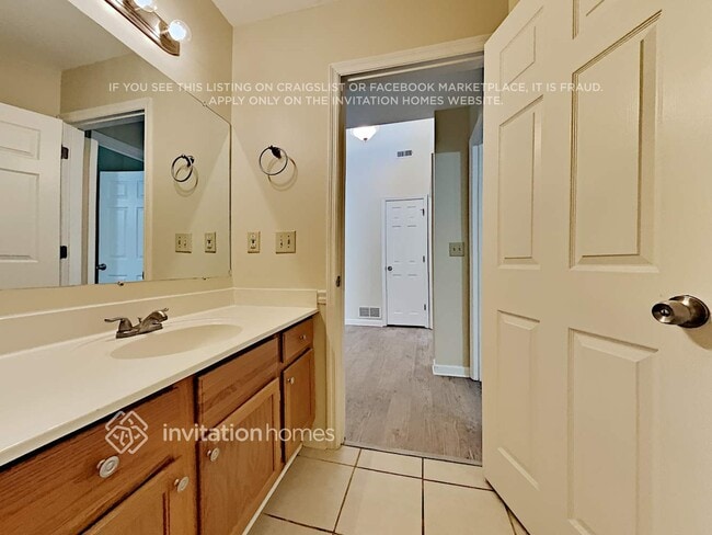 Building Photo - 3781 Westchase Dr