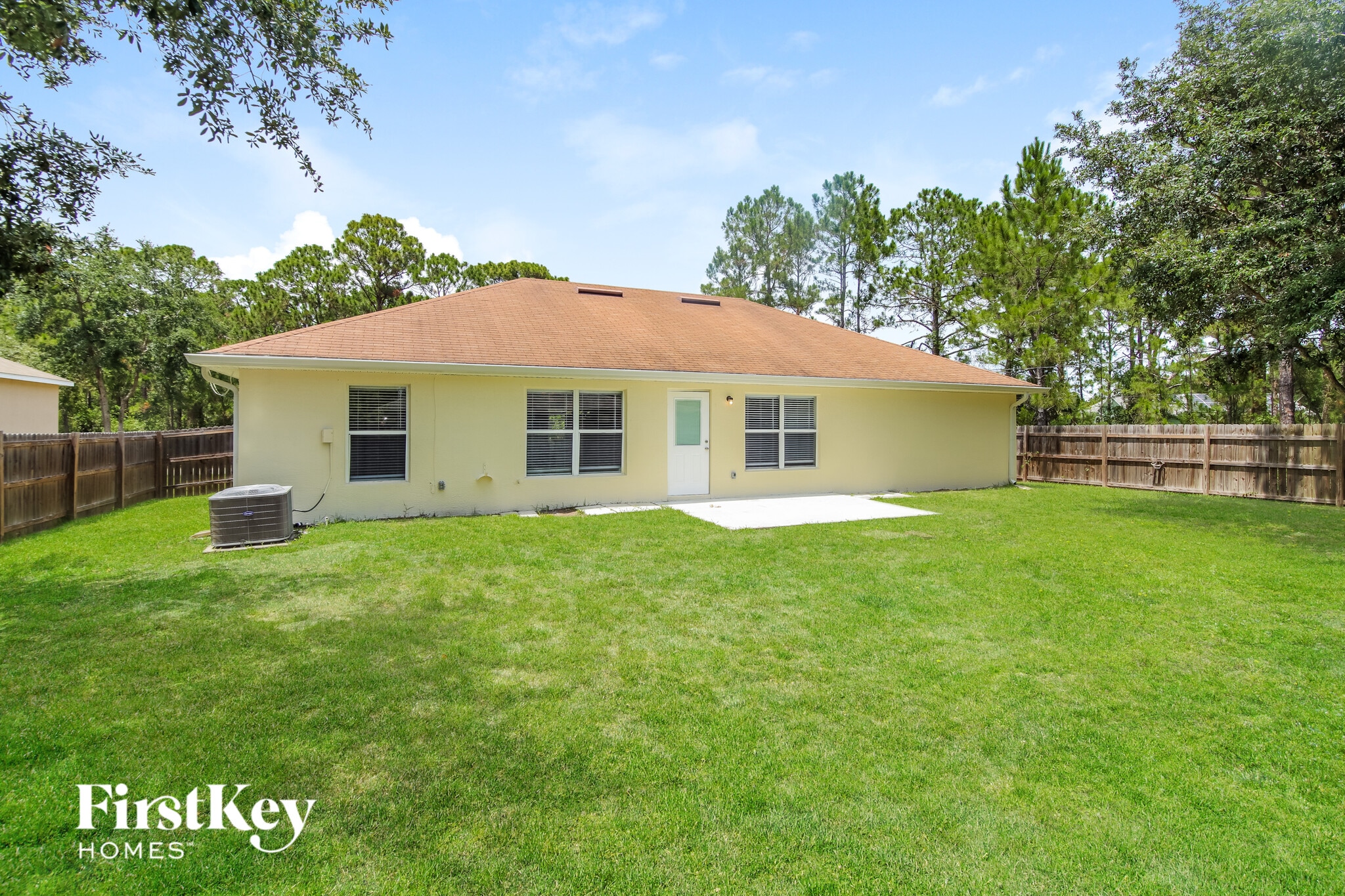 Building Photo - 826 Tedder Rd SE