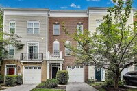 Building Photo - 2133 Little Sorrel Way