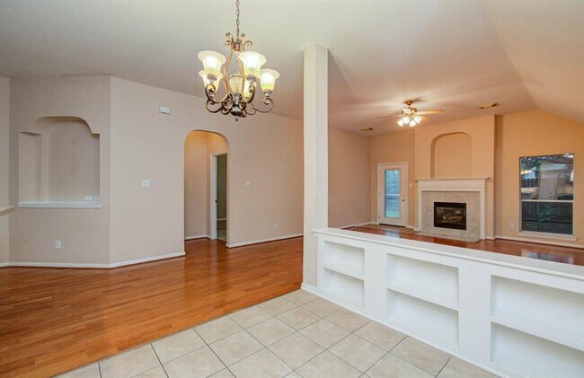 Building Photo - 14403 Red Tailed Hawk Ln