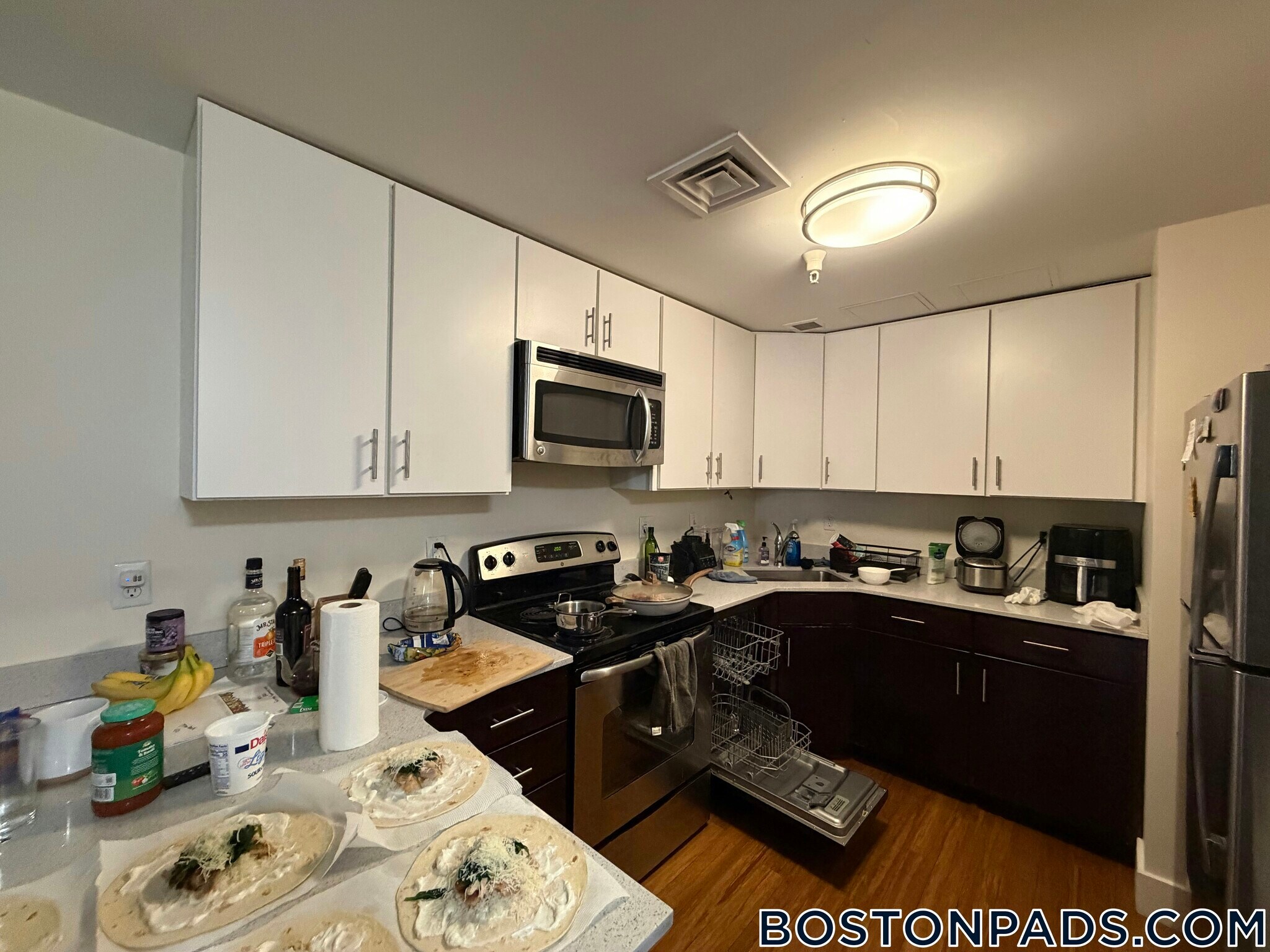 Building Photo - 8 Winter Pl