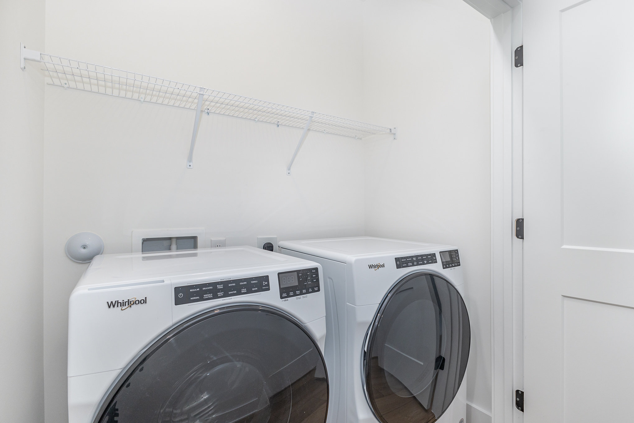 Front load washer and dryer on 3rd floor - 514 Billingshurst Way