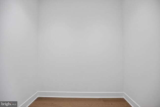 Building Photo - 635 N 7th St