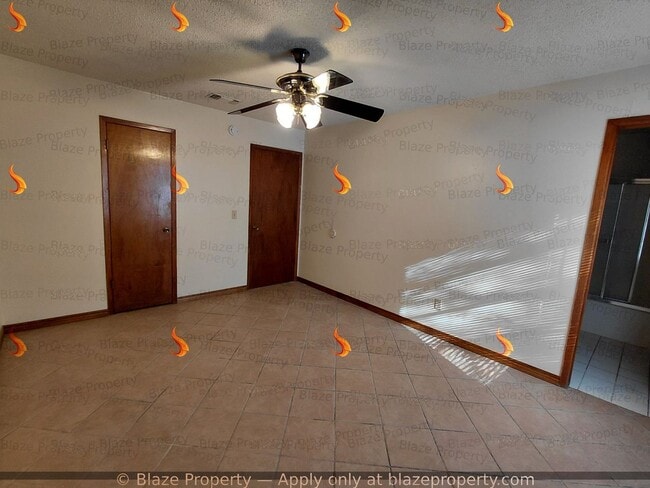 Building Photo - 3 Bed 2 Bath Home with a Garage For Rent