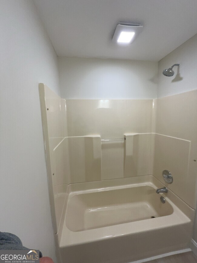 Building Photo - 1206 St Andrews Dr