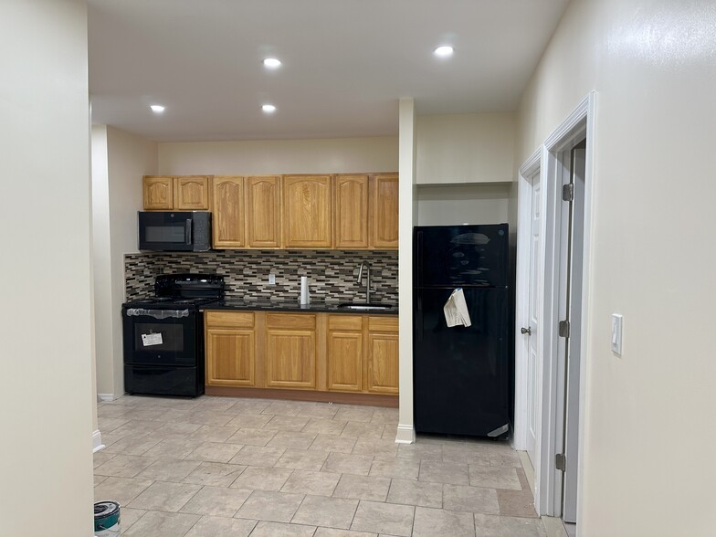 Kitchen - 514 Amboy St,