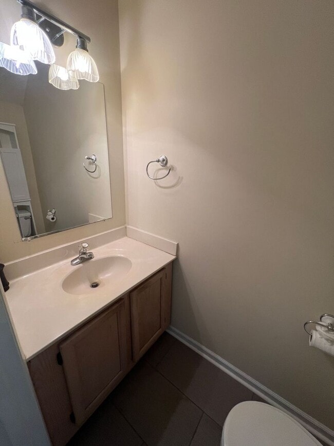Building Photo - Bent Oaks Estates, 3 BD, 2.5 BA