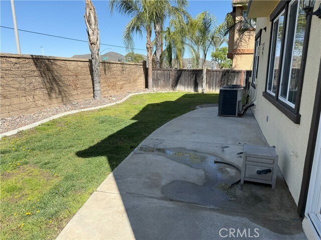 Building Photo - 30163 Tattersail Way