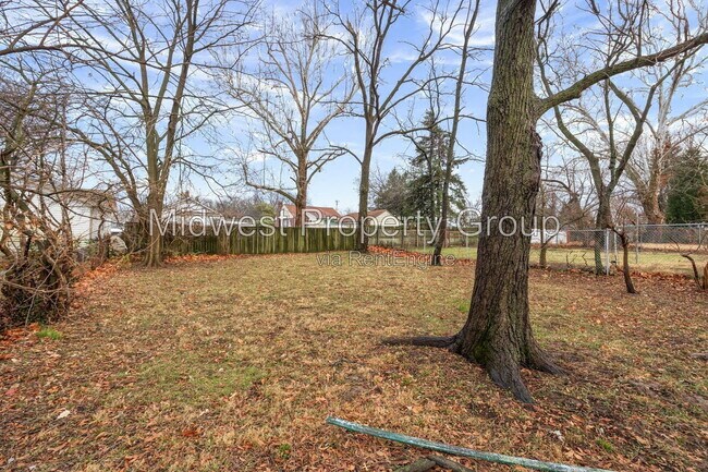 Building Photo - 2986 Kincaid Ave