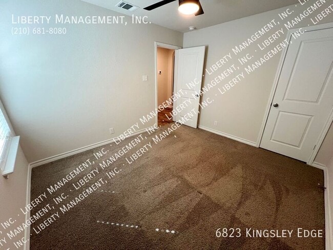 Building Photo - 6823 Kingsley Edge