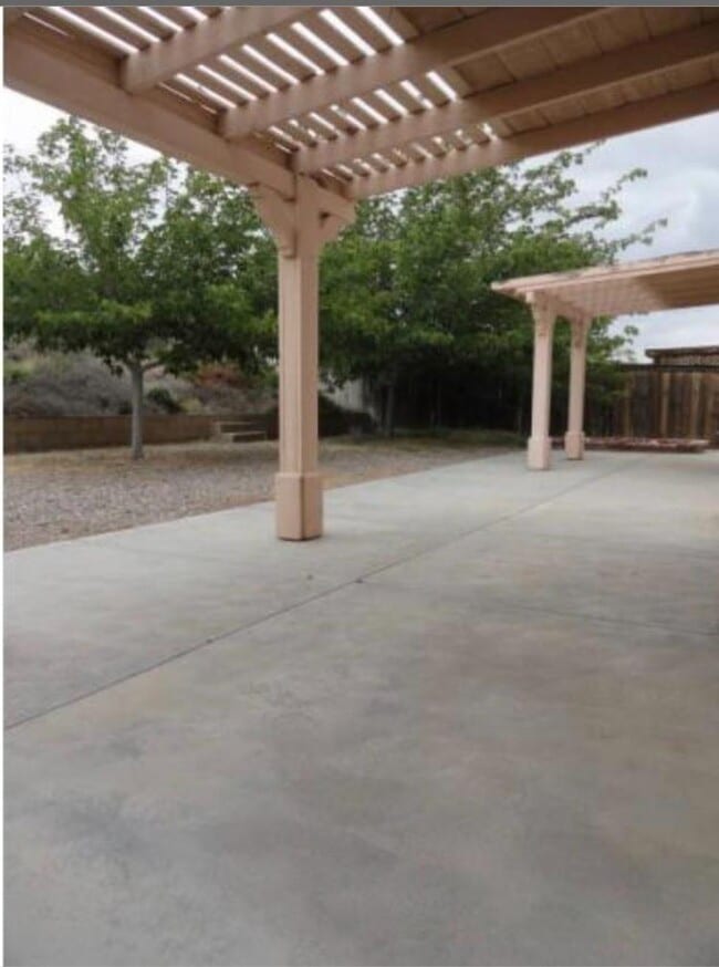 Building Photo - 1425 Ridgecrest Ct