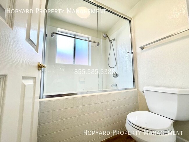 Building Photo - 416 St Emilion Ct