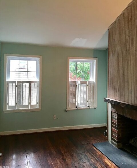 Building Photo - 1010 Patapsco St