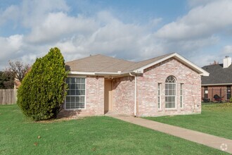 Building Photo - WEST MESQUITE HOME