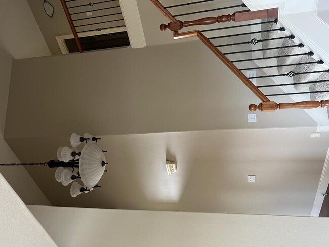 Building Photo - 15715 SE Bybee Dr