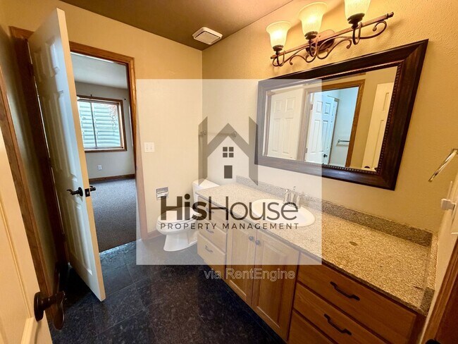 Building Photo - 2318 45th Ave