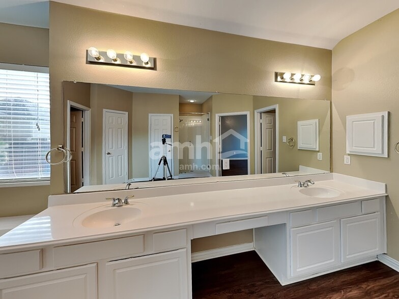 Building Photo - 5205 Geode Ln