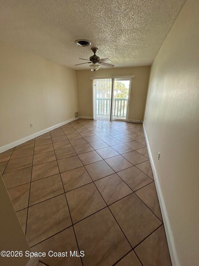 Building Photo - 310 Taylor Ave