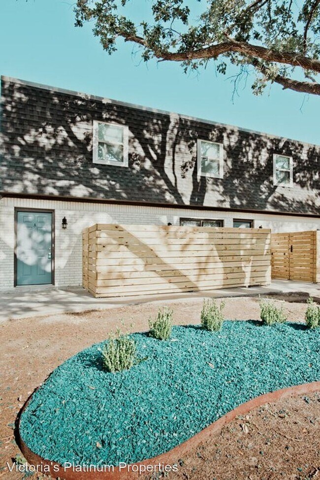 Building Photo - 307 Westwood St