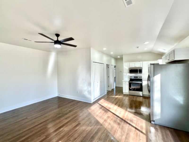 Building Photo - 1215 Corporate Dr