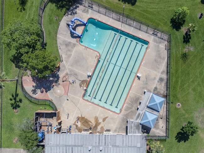 Building Photo - 5815 Dryad Dr