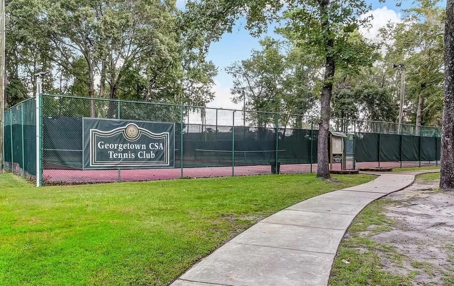 Georgetown community amenities - 110 W White Hawthorne Dr