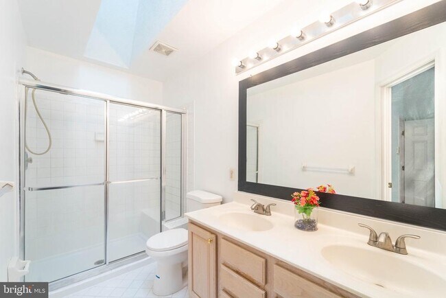 Building Photo - 15154 Brazil Cir