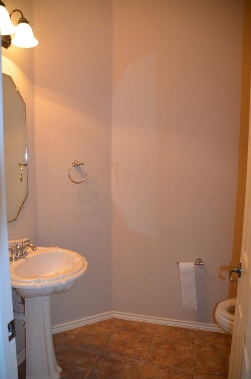 Building Photo - 11201 Dodge Cattle Dr