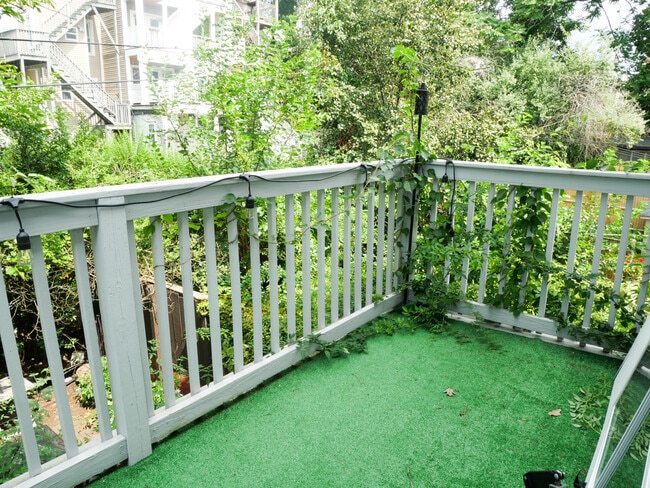 Building Photo - 140 Trenton St