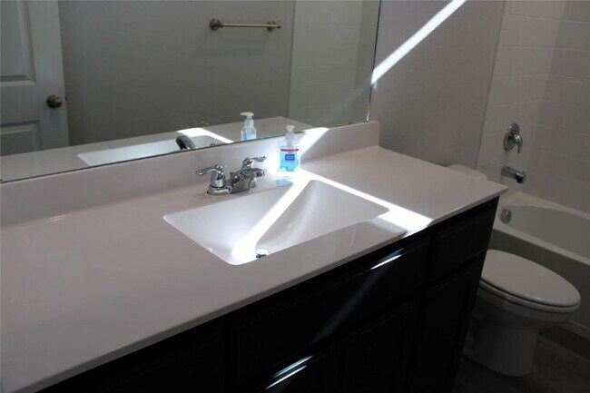 Building Photo - 769 Beebrush Dr