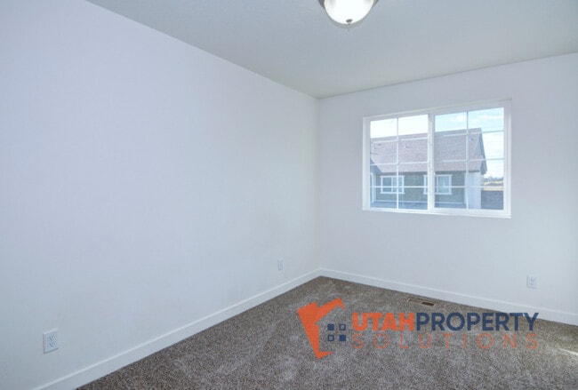 Building Photo - 5670 W Pelican Ridge Ln