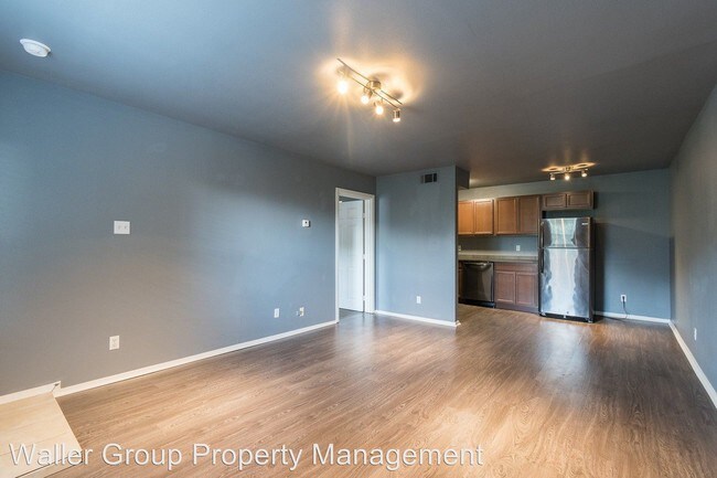 Building Photo - 4817 Reiger Ave