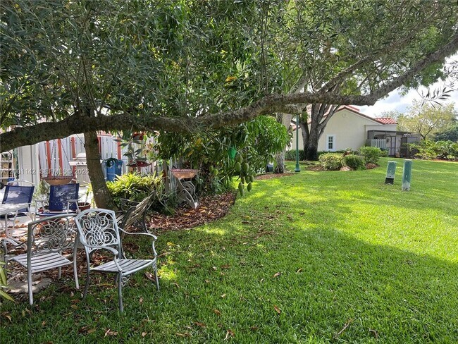 Building Photo - 1544 Springside Dr