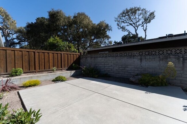 Building Photo - Remodeled Pacific Grove 2-Bedroom with Gourmet Kitchen