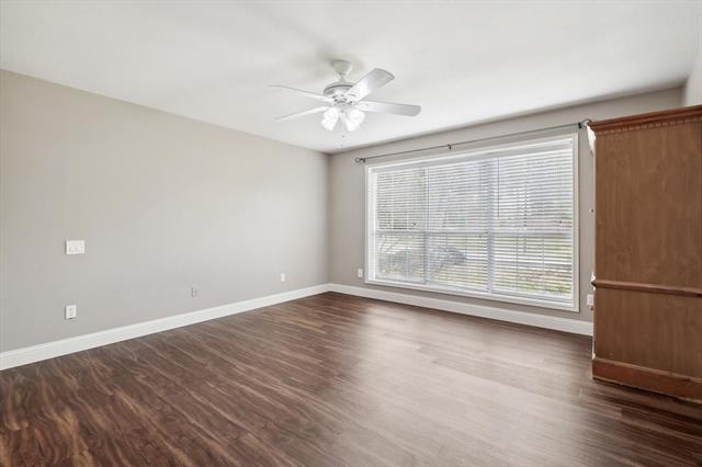 Building Photo - 1218 St Tropez Dr