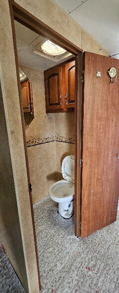 Building Photo - 433 Wall St