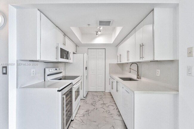 Building Photo - 90 Alton Rd