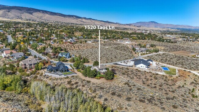 Building Photo - 1520 Taos Ln