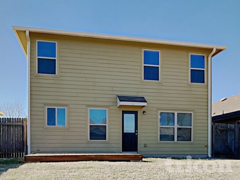 Building Photo - 15102 Verela Dr