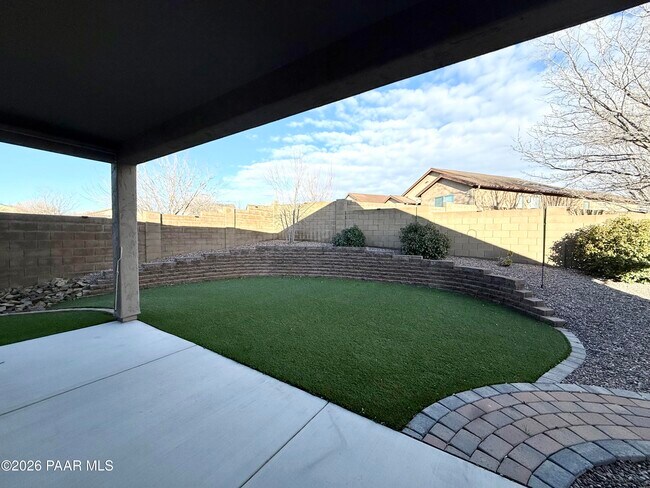 Building Photo - 1216 Brentwood Way