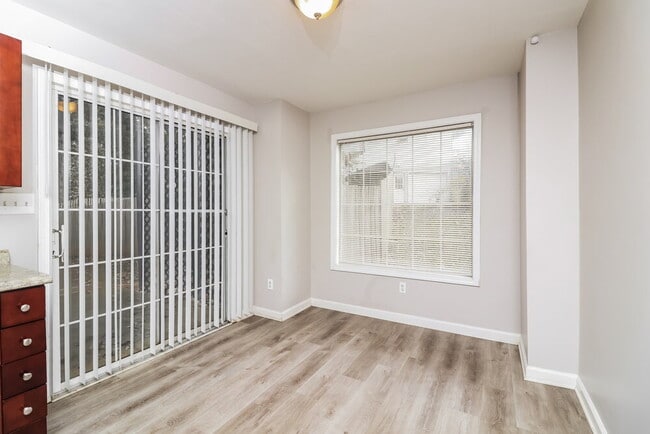 Building Photo - 2631 Windage Dr SW