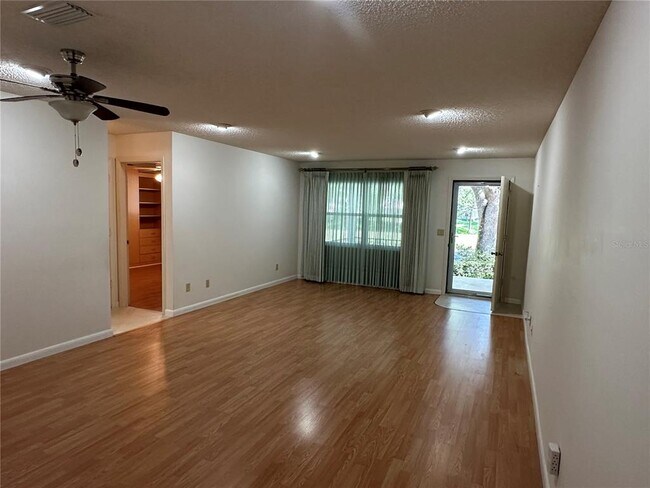 Building Photo - 8420 SW 92 St