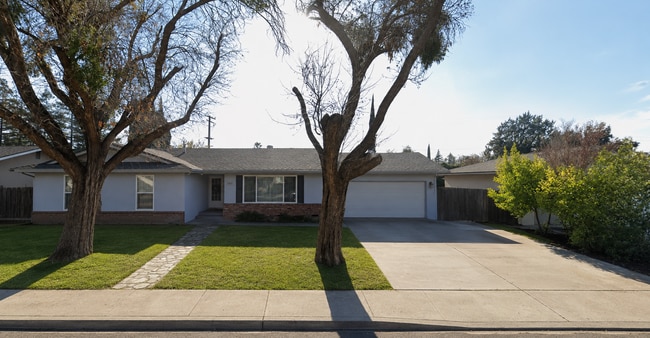 Building Photo - 1816 Fallon Ln