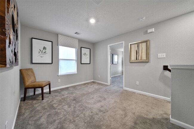 Building Photo - 3306 Forest Dr